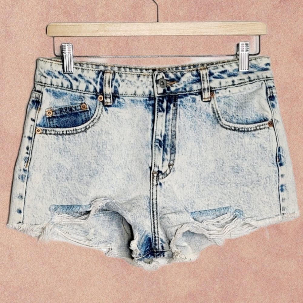 Woman's Pull & Bear Stone Washed Jean Shorts